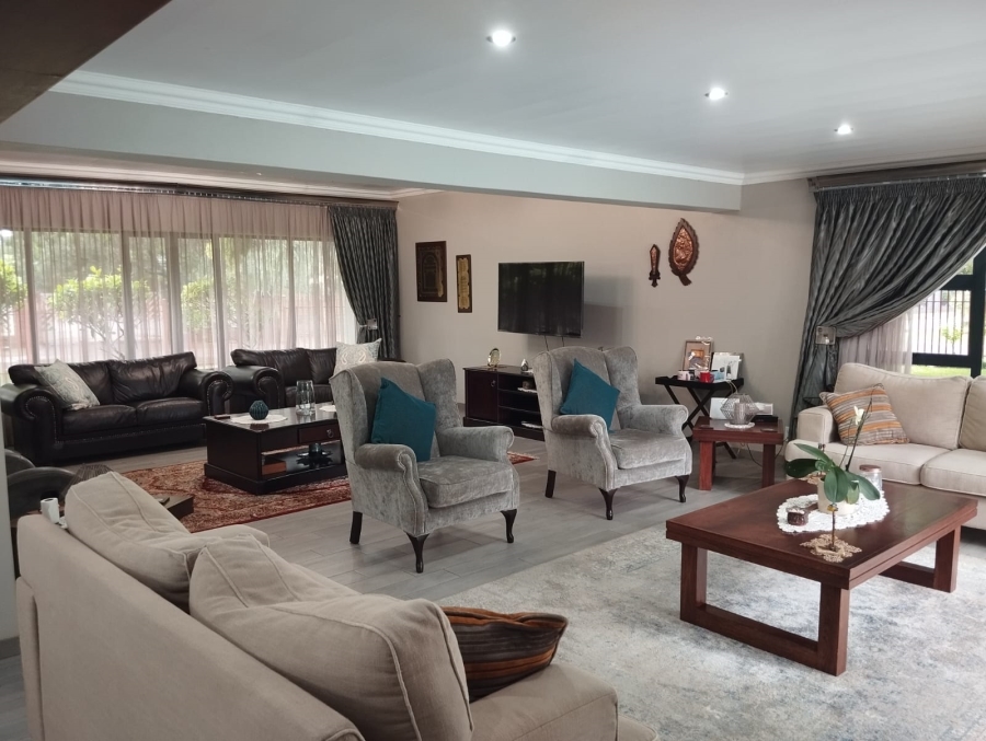 4 Bedroom Property for Sale in Grimbeeck Park North West
